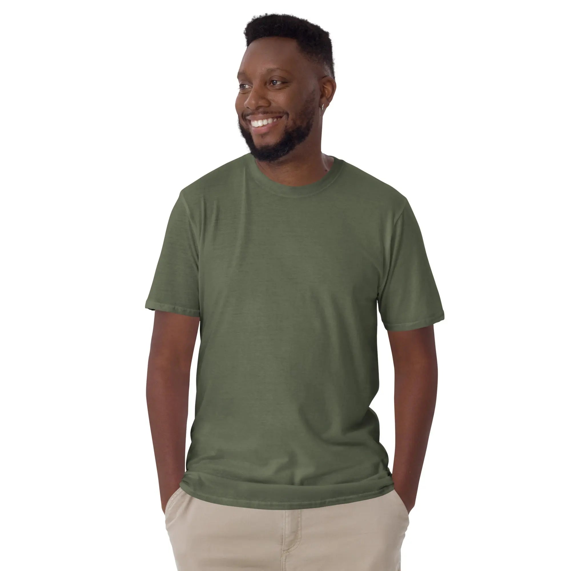 Your Design. Your Voice. – Modern Fit Lightweight T-Shirt Gildan